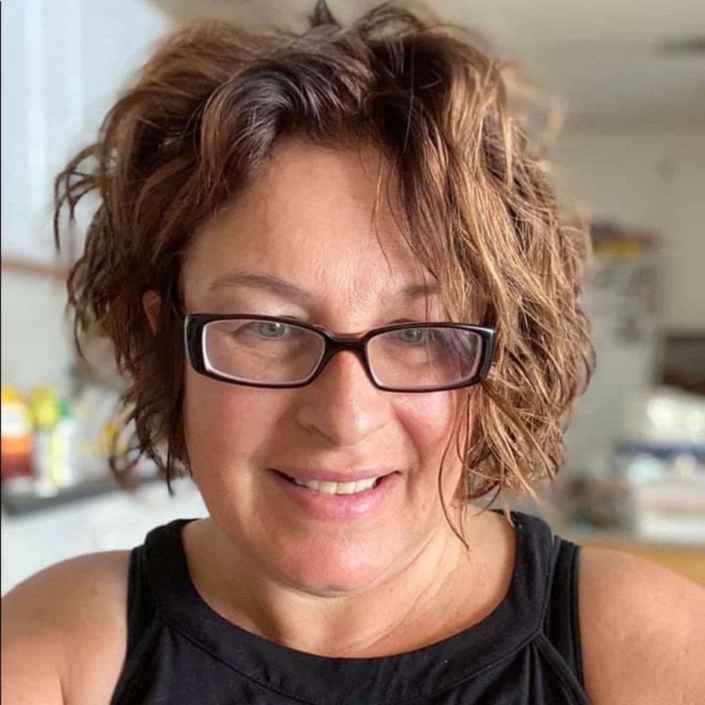Meet your Posher, Lisa